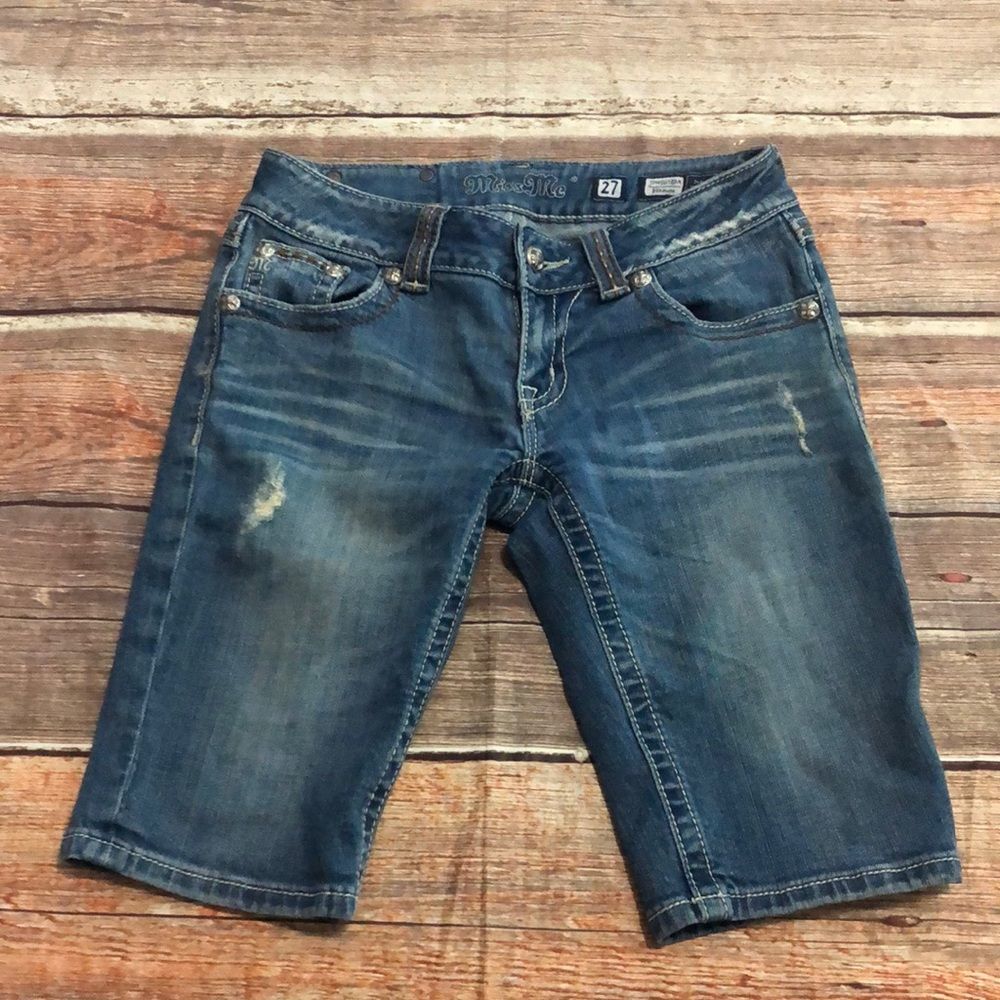 Miss Me Embroidered Bermuda Shorts Size 27